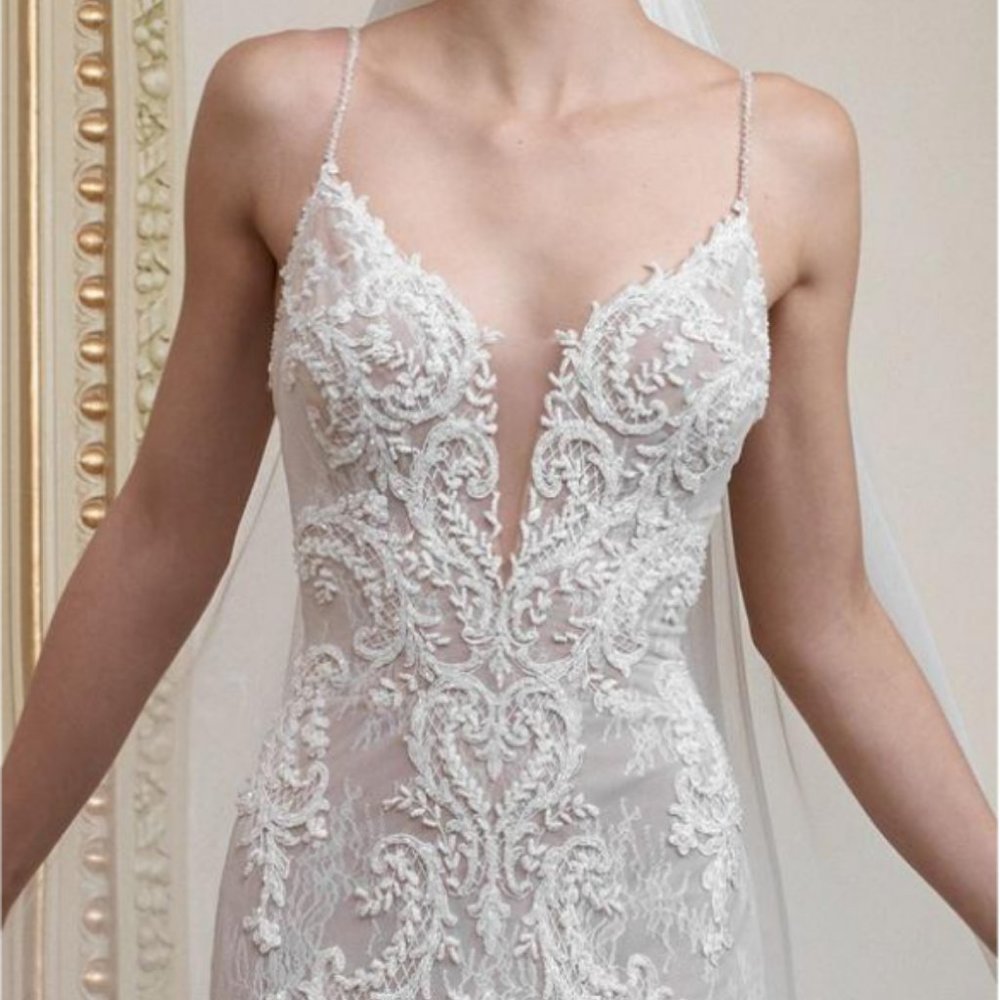 Pronovias St Patrick Chardin Wedding Dress - Sz 10